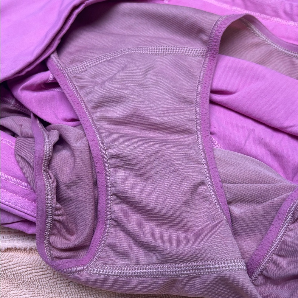 LULULEMON SPEEDUP SHORTS - Picture 5 of 5